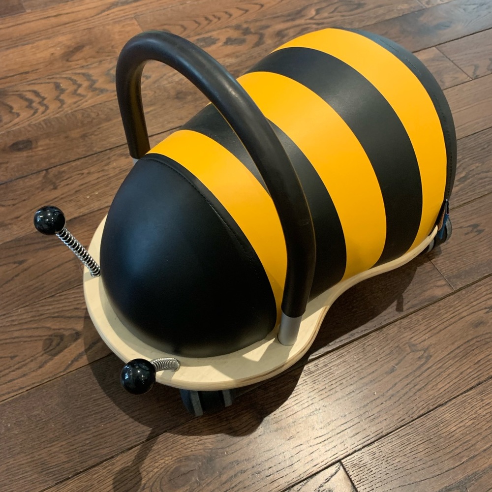 Wheely Bug size small in EUC